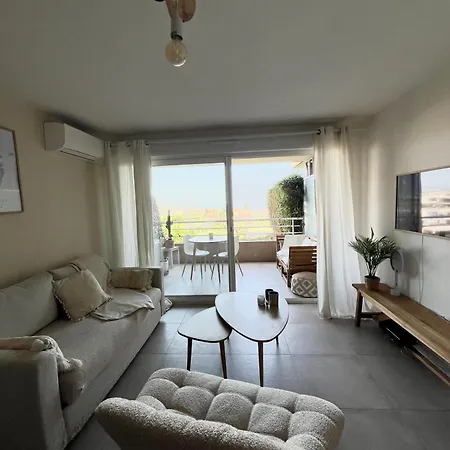 Vue * Сен-Лоран-дю-Вар